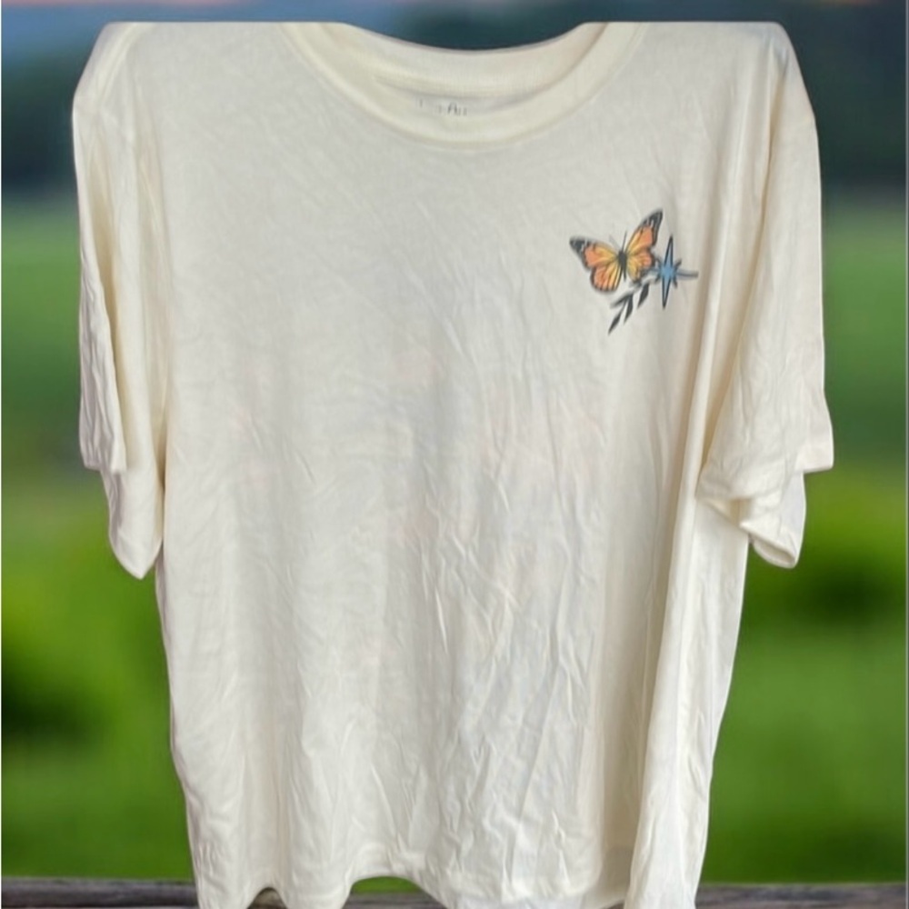 Rebellious One Graphic T-shirt